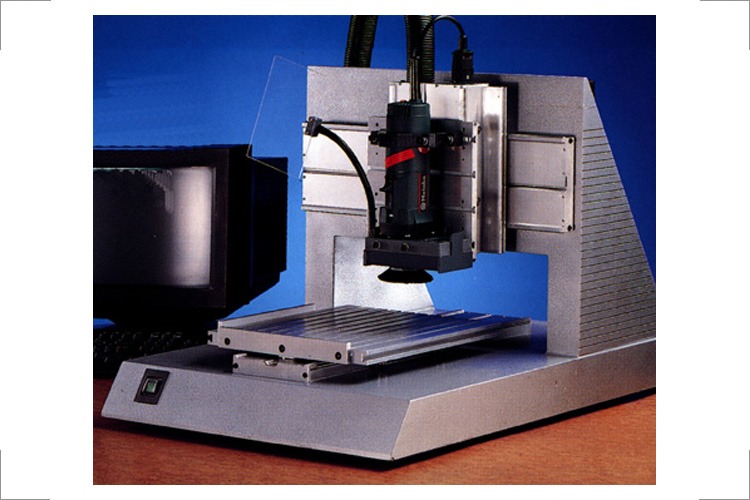 3D-Fräsmaschine „Kosy“ als Nachfolgemodell (EMC, Burkhardtsdorf) 1995